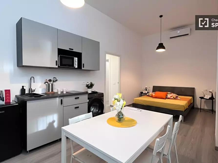 Immagine 2 di Ufficio in affitto  in Via Antonio Carnevali a Milano