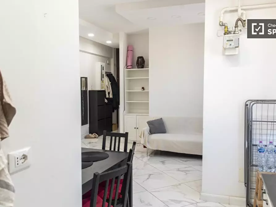 Immagine 15 di Appartamento in affitto  in Via Olevano Romano a Roma