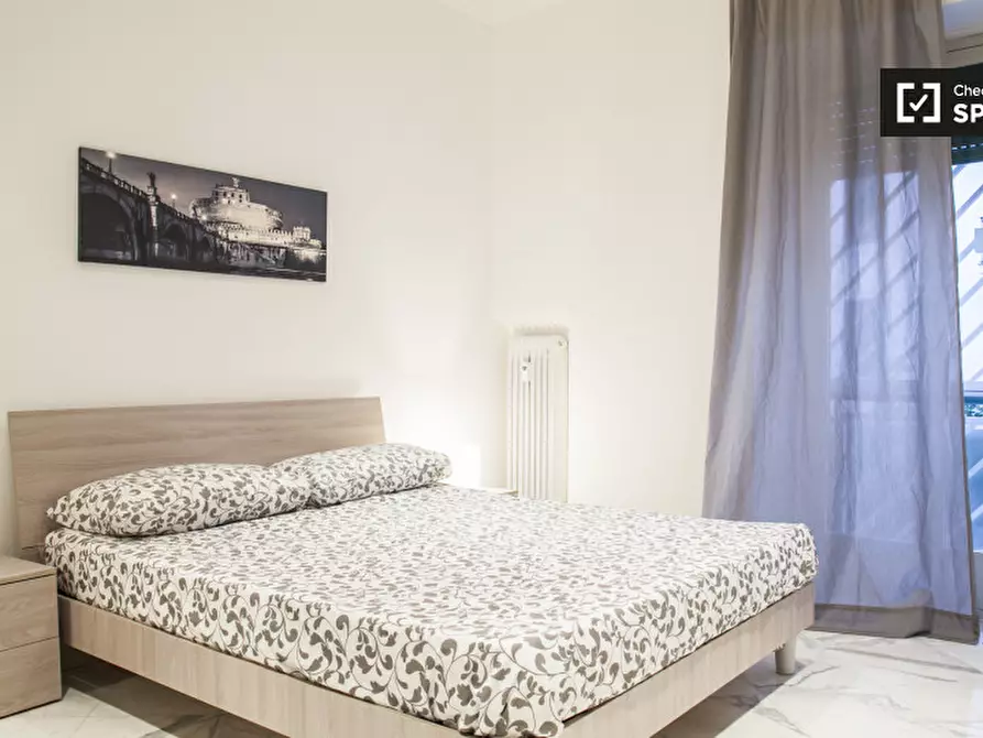 Immagine 4 di Camera condivisa in affitto  in Via Lattanzio a Roma