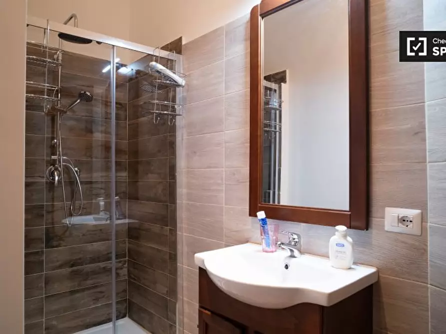 Immagine 11 di Camera condivisa in affitto  in Via Fratelli Ruspoli a Roma