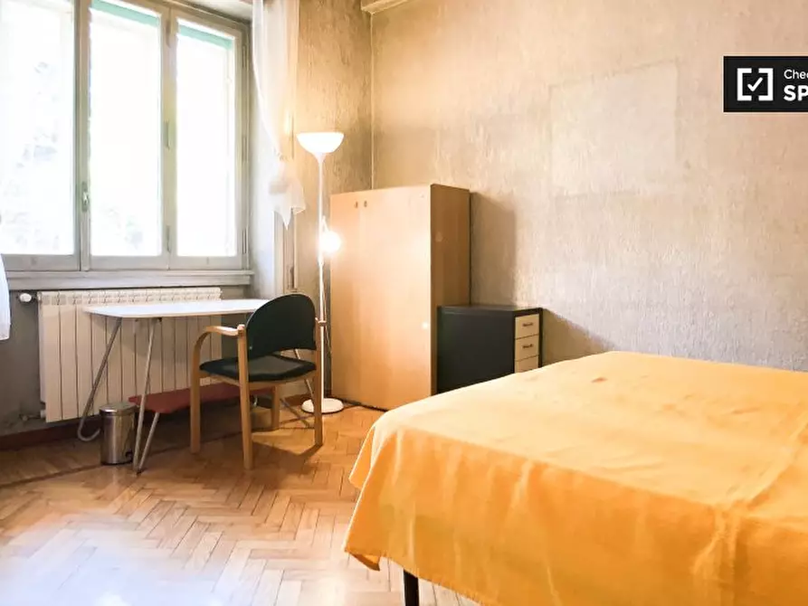 Immagine 3 di Camera condivisa in affitto  in Via Filippo Marchetti a Roma