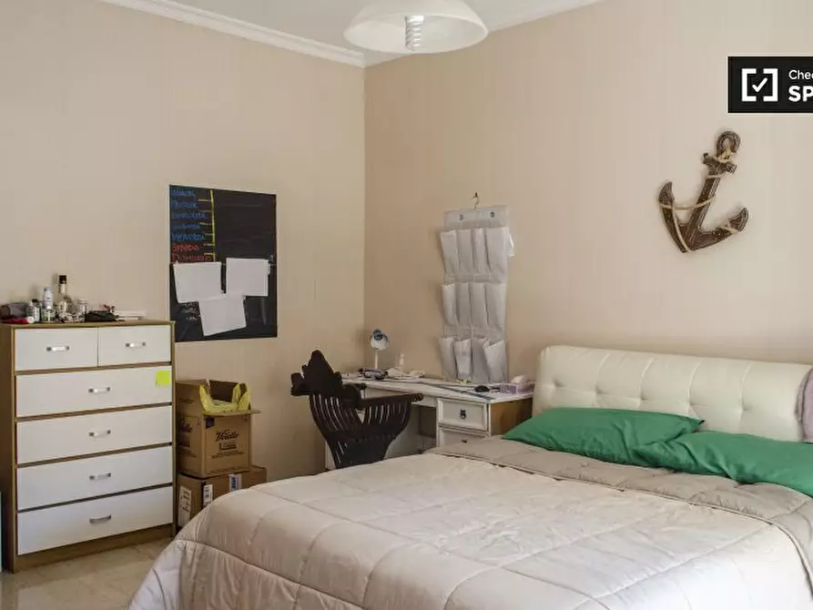 Immagine 2 di Camera condivisa in affitto  in Via Val d'Ossola, 00141 Roma RM, Italy a Roma