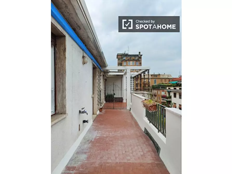 Immagine 5 di Camera condivisa in affitto  in Via Privata Santa Giovanna D'Arco a Milano