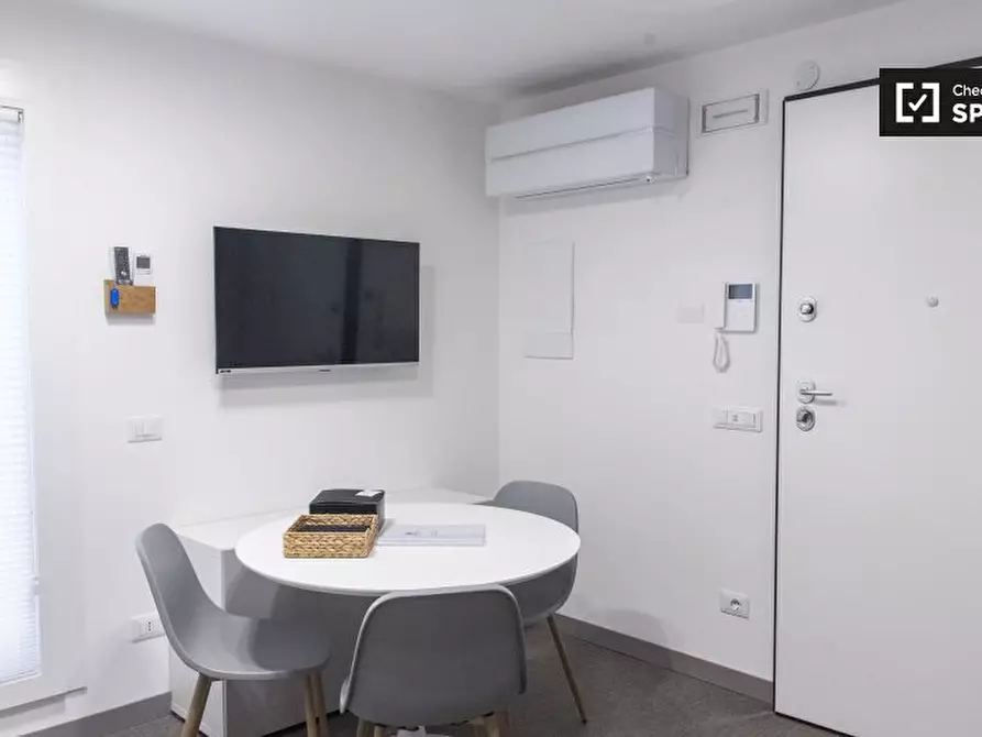 Immagine 15 di Appartamento in affitto  in Via Prenestina a Roma