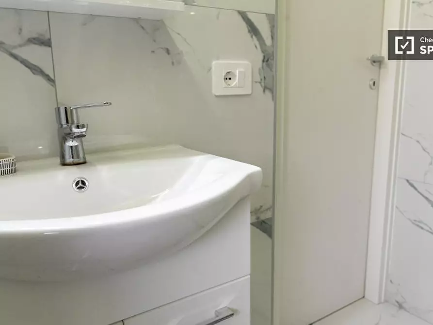 Immagine 13 di Appartamento in affitto  in Via Giovanni Battista Bastianelli a Roma