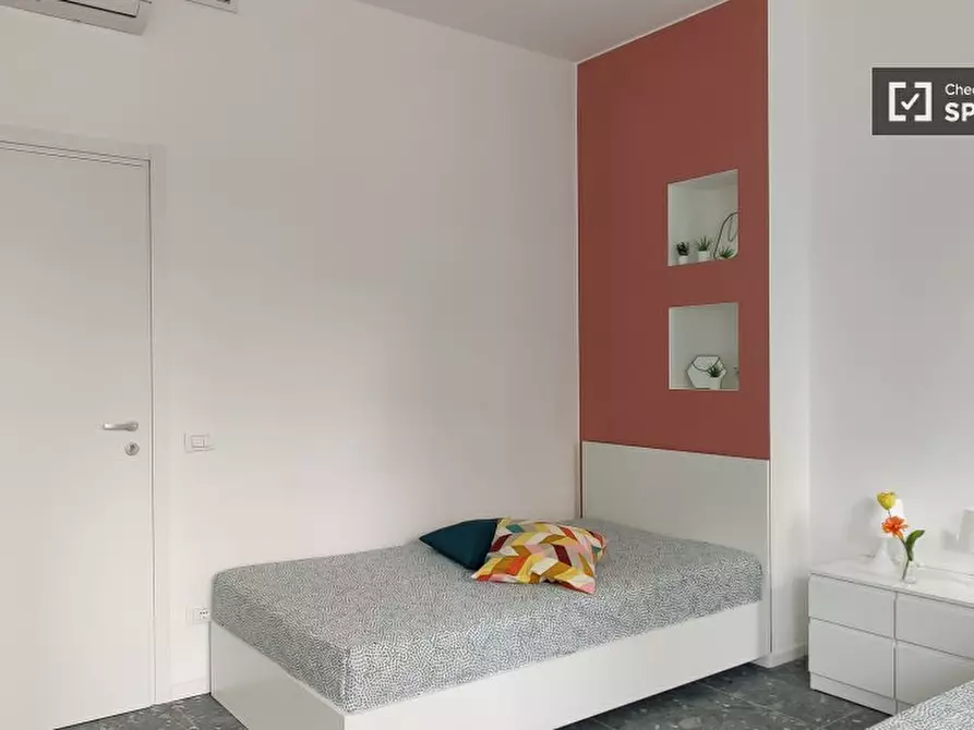 Immagine 4 di Camera condivisa in affitto  in Via Monte S. Genesio a Milano