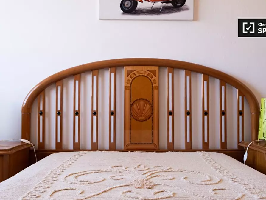 Immagine 5 di Camera condivisa in affitto  in Via Filippo Serafini, 00173 Roma RM, Italy a Roma