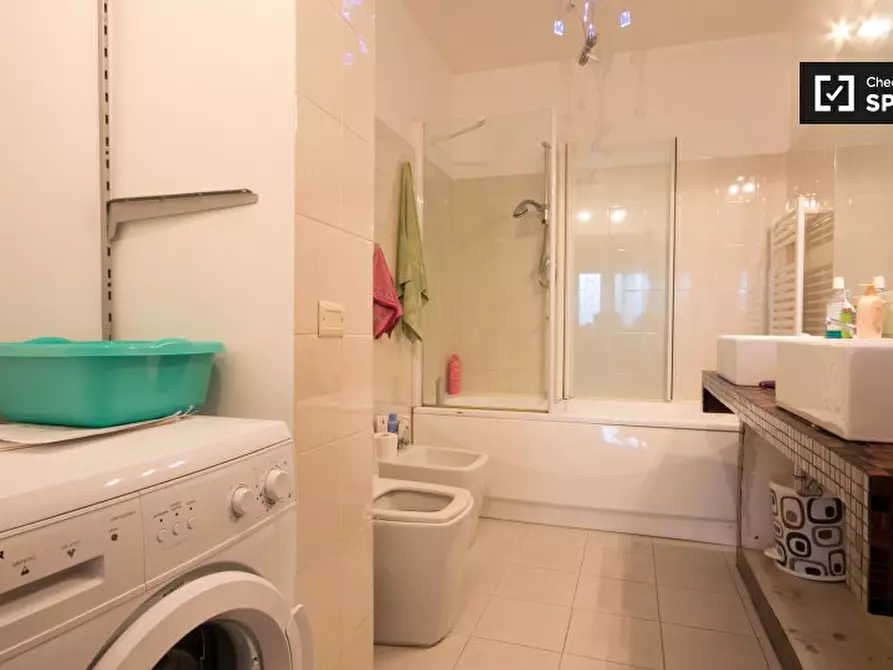 Immagine 11 di Camera condivisa in affitto  in Via Margaret Mead a Roma