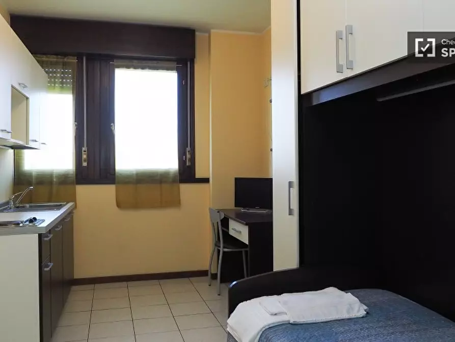 Immagine 3 di Ufficio in affitto  in Viale Antonio Gramsci a Sesto San Giovanni