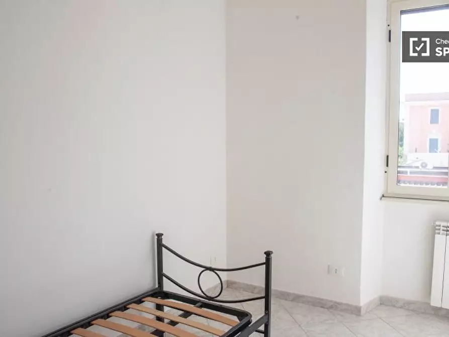 Immagine 2 di Appartamento in affitto  in Via dei Savorgnan a Roma