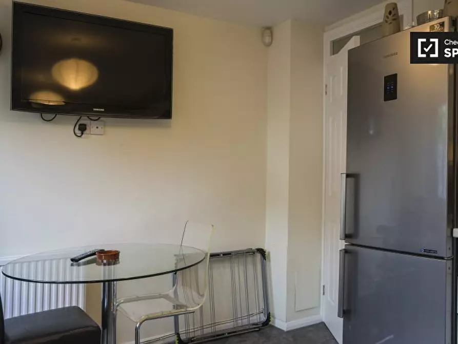 Immagine 17 di Camera condivisa in affitto  in Blossom Cl a Ealing