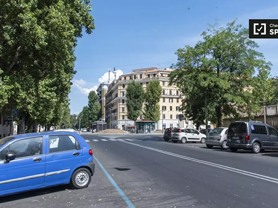 Immagine 16 di Camera condivisa in affitto  in Viale Carso a Roma
