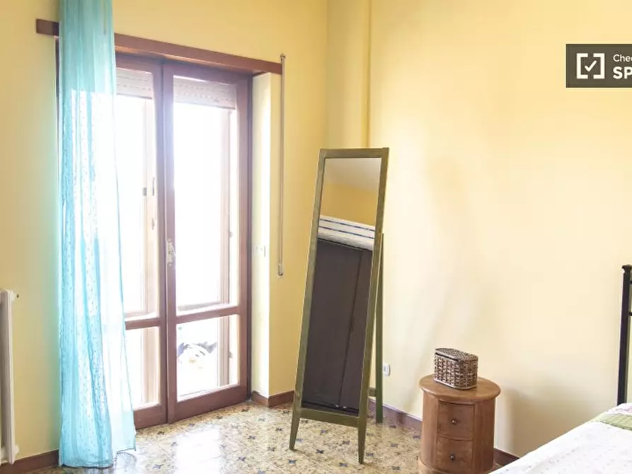 Immagine 1 di Camera condivisa in affitto  in Via Coggiola a Roma