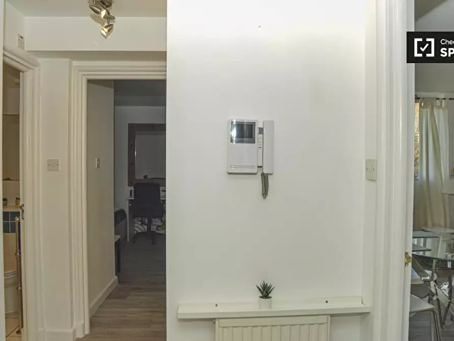 Immagine 4 di Appartamento in affitto  in Cape Yard a Poplar