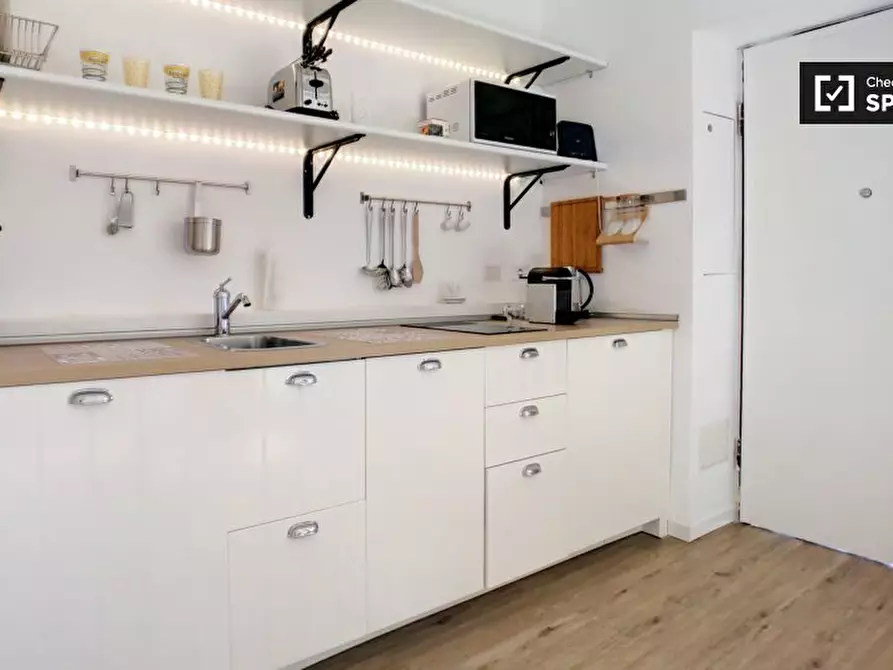 Immagine 8 di Appartamento in affitto  in Via Pastrengo, 20159 Milano MI, Italy a Milano