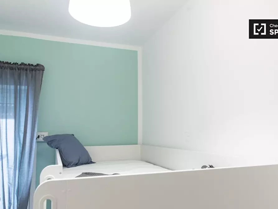 Immagine 5 di Camera condivisa in affitto  in Via Val d'Aosta a Roma