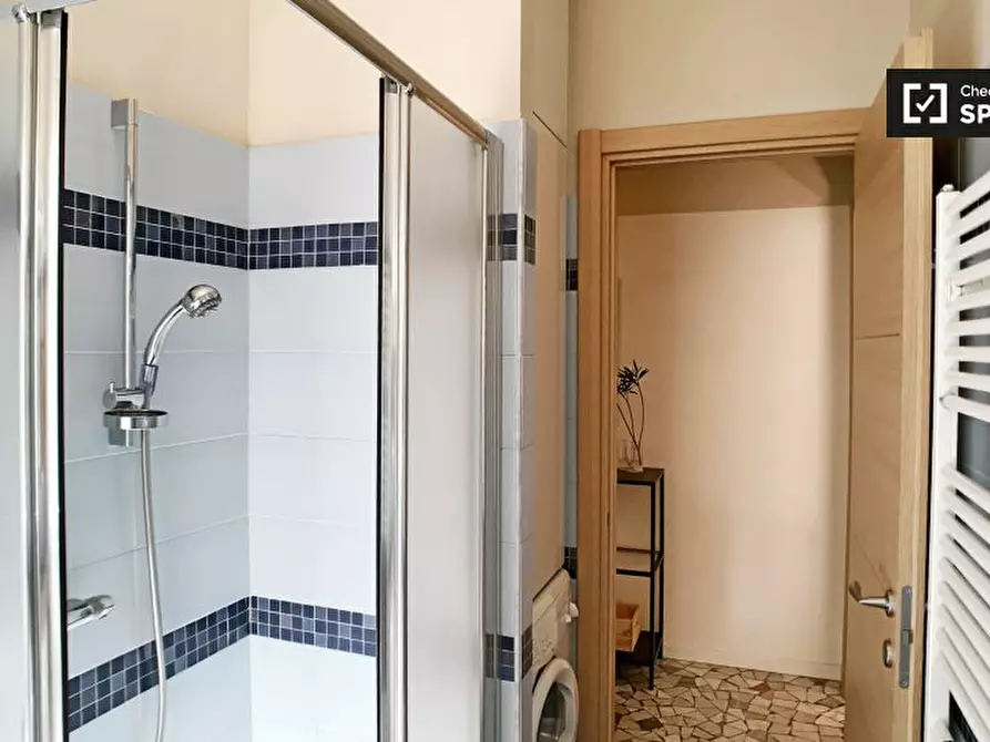 Immagine 10 di Appartamento in affitto  in Via Friuli, 20135 Milano MI, Italy a Milano