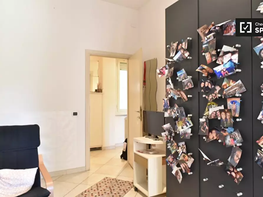 Immagine 5 di Camera condivisa in affitto  in Viale Somalia a Roma