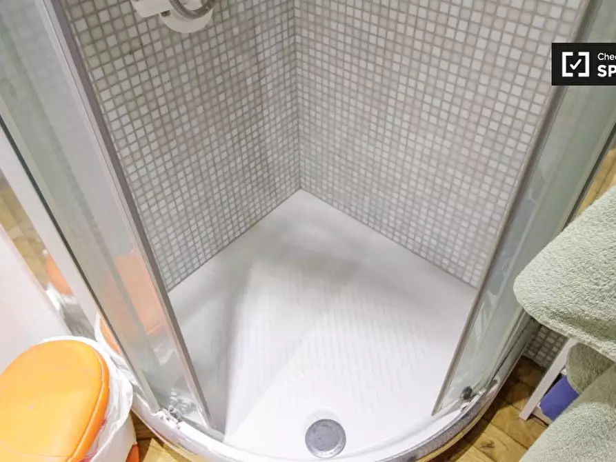 Immagine 7 di Camera condivisa in affitto  in Corso S. Maurizio a Torino