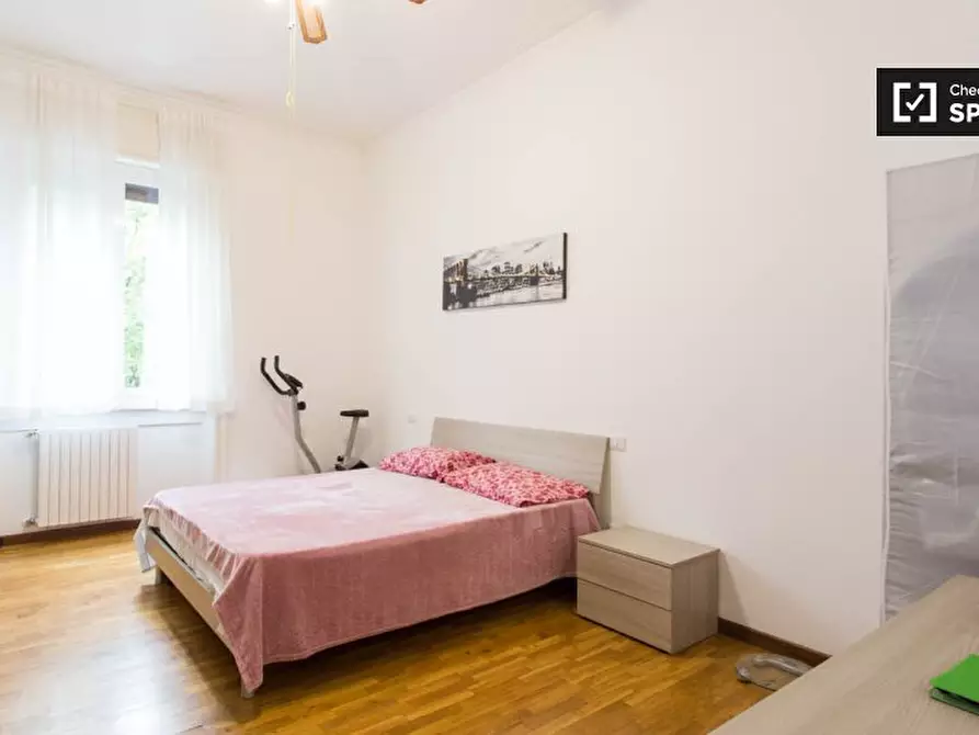 Immagine 12 di Camera condivisa in affitto  in Viale Edoardo Jenner a Milano