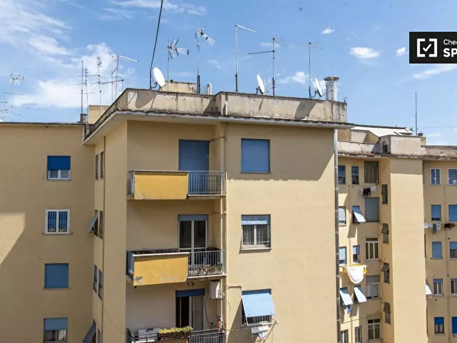 Immagine 15 di Camera condivisa in affitto  in Via di Grotta Perfetta a Roma