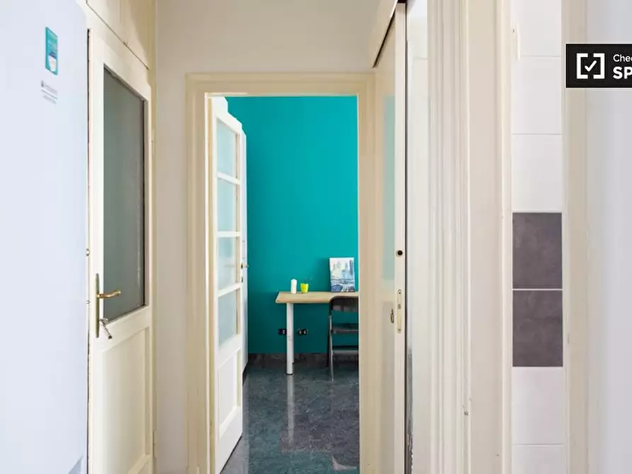 Immagine 16 di Camera condivisa in affitto  in Viale Romagna a Milano