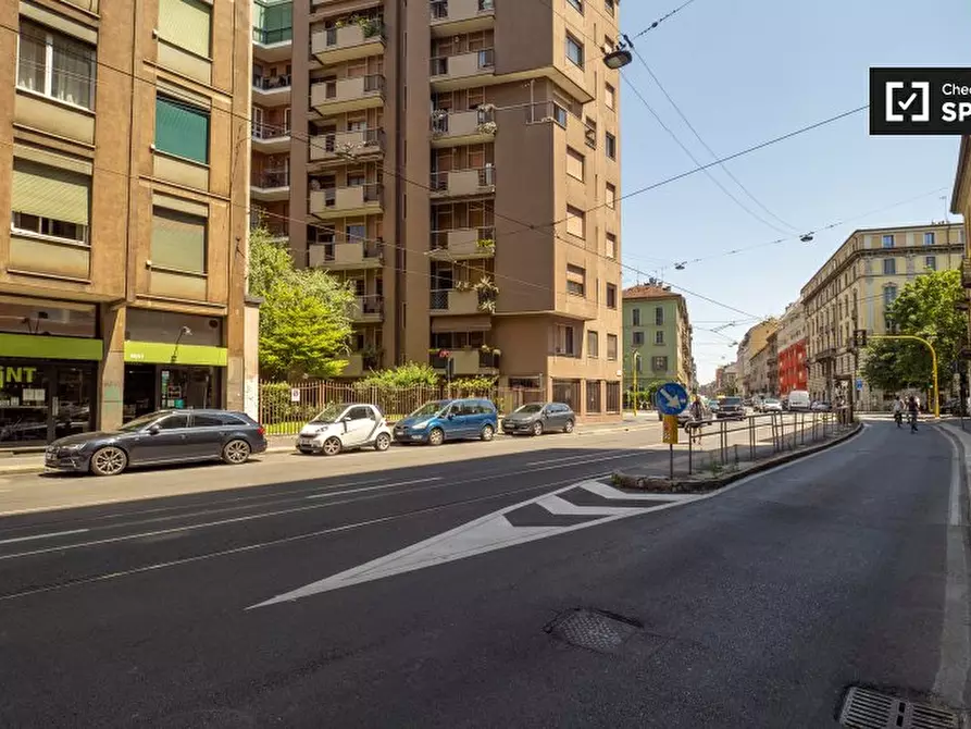 Immagine 11 di Camera condivisa in affitto  in Viale Bligny a Milano