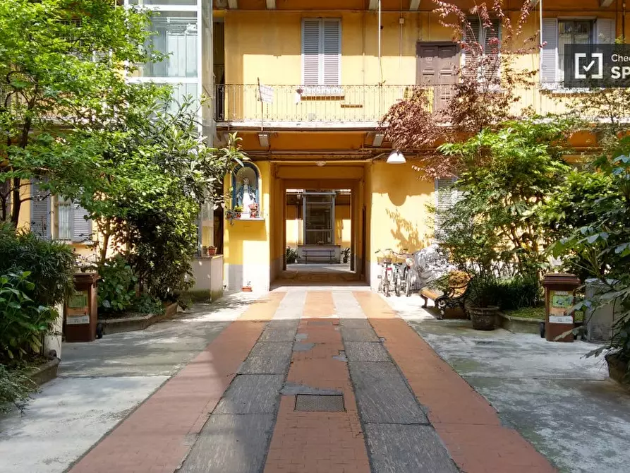 Immagine 9 di Appartamento in affitto  in via Trivulzio a Milano