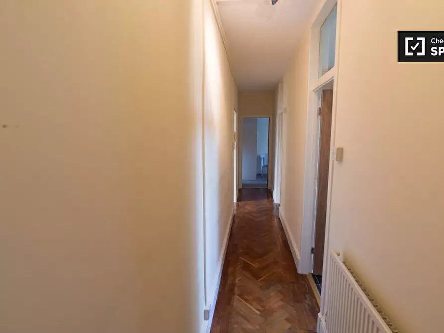 Immagine 10 di Camera condivisa in affitto  in Wandle Way a Wandsworth