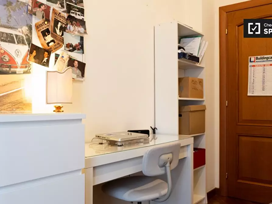 Immagine 3 di Camera condivisa in affitto  in Via Bonaventura Cerretti a Roma