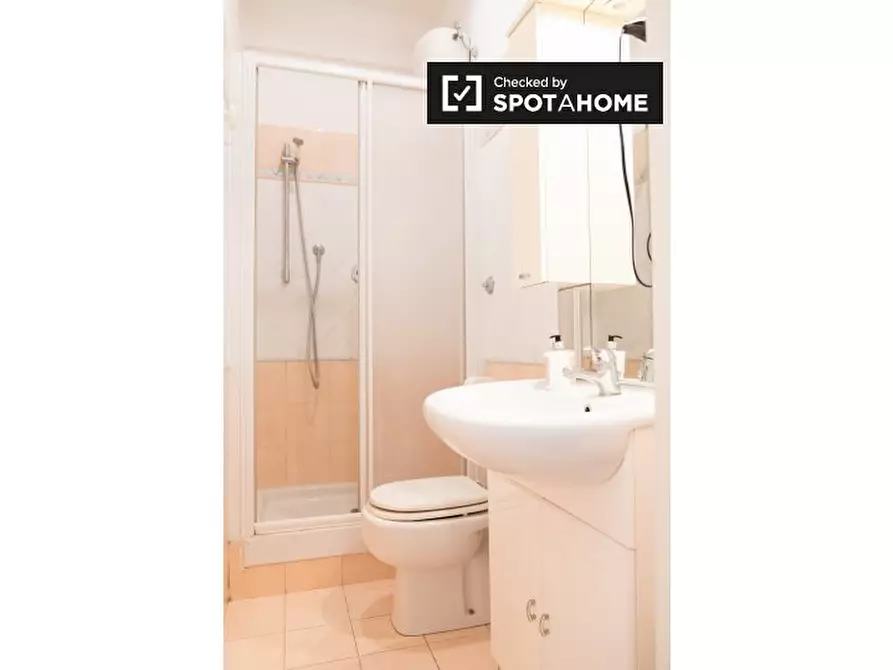 Immagine 9 di Appartamento in affitto  in Via Capitan Bavastro, 00154 Roma RM, Italy a Roma