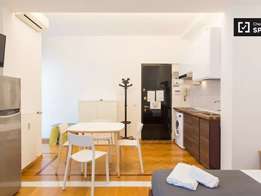 Immagine 6 di Ufficio in affitto  in Via Giovanni Battista Pergolesi a Milano