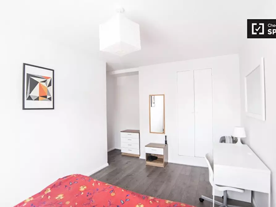 Immagine 4 di Camera condivisa in affitto  in Poplar a Poplar