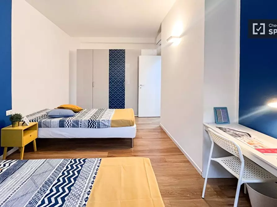 Immagine 4 di Camera condivisa in affitto  in Via delle Forze Armate a Milano