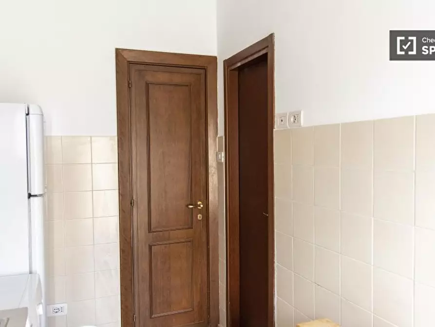 Immagine 9 di Appartamento in affitto  in Via S. Fulgenzio a Roma