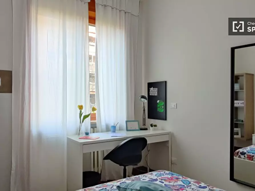 Immagine 2 di Camera condivisa in affitto  in Via Nicola Piccinni a Milano