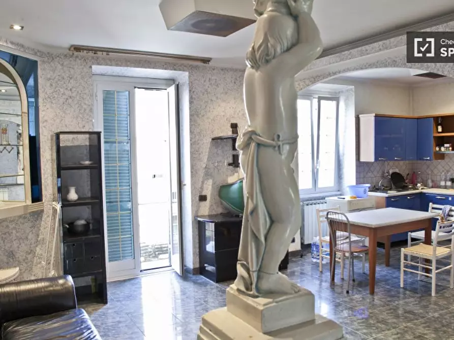 Immagine 7 di Camera condivisa in affitto  in Via dei Noci a Roma