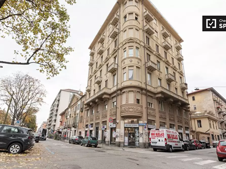Immagine 15 di Camera condivisa in affitto  in Corso S. Maurizio a Torino