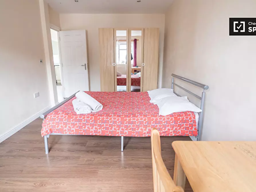 Immagine 6 di Camera condivisa in affitto  in Bethnal Green Road a Poplar