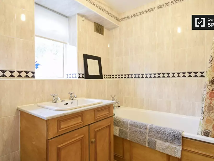 Immagine 7 di Camera condivisa in affitto  in Lebanon Gardens a Wandsworth