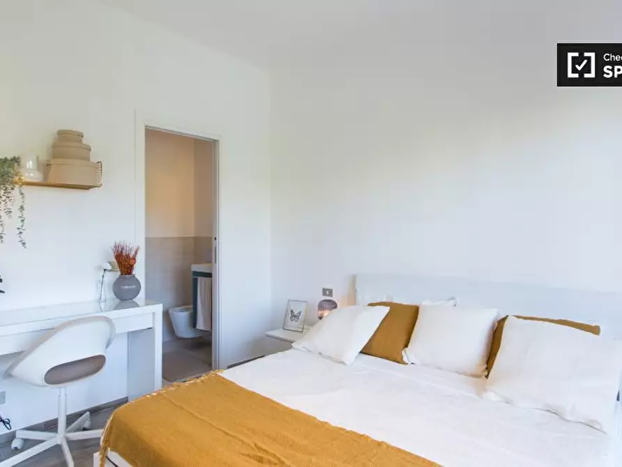 Immagine 2 di Camera condivisa in affitto  in Via Toce a Milano