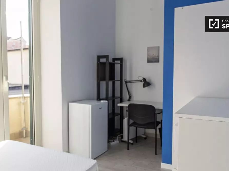 Immagine 3 di Camera condivisa in affitto  in Via dei Sulpici a Roma