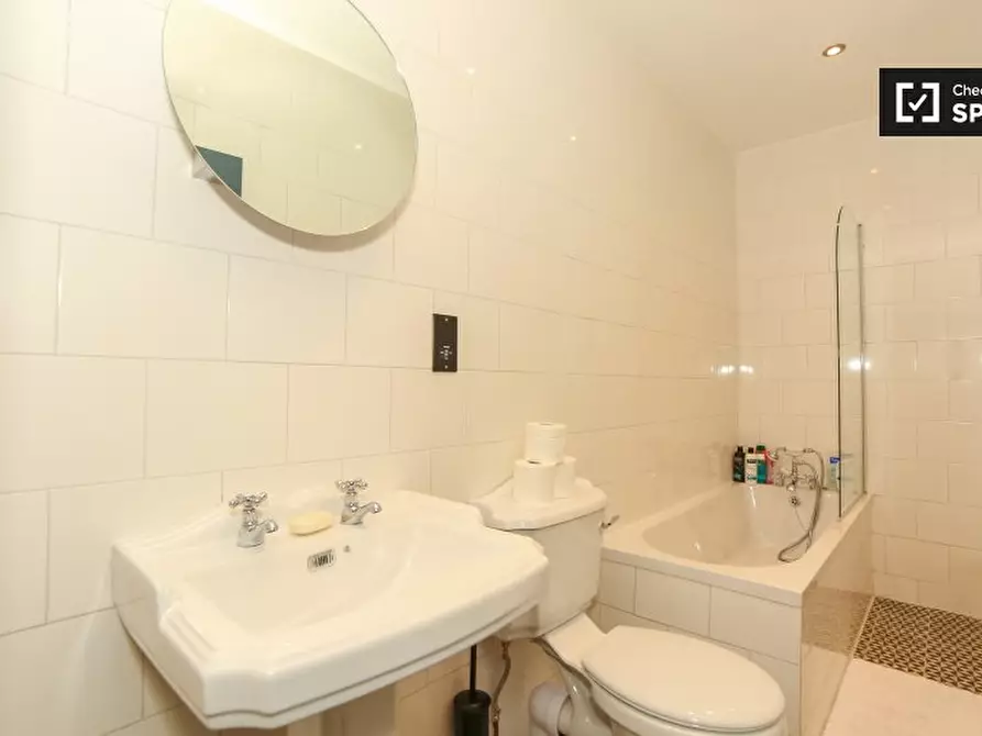 Immagine 18 di Camera condivisa in affitto  in B Queenstown Rd a Lambeth