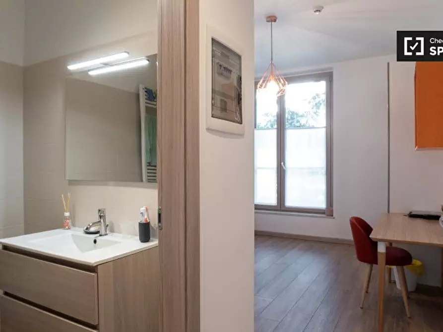 Immagine 5 di Camera condivisa in affitto  in Via Risorgimento, 11, 20093 Cologno Monzese MI, Italy a Cologno Monzese