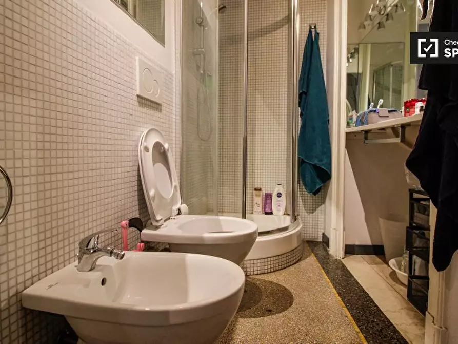 Immagine 18 di Camera condivisa in affitto  in Corso S. Maurizio a Torino