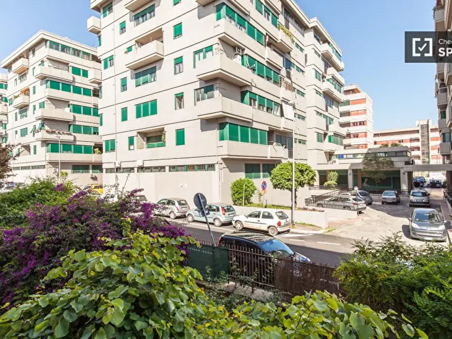 Immagine 6 di Camera condivisa in affitto  in Via Cinigiano a Roma