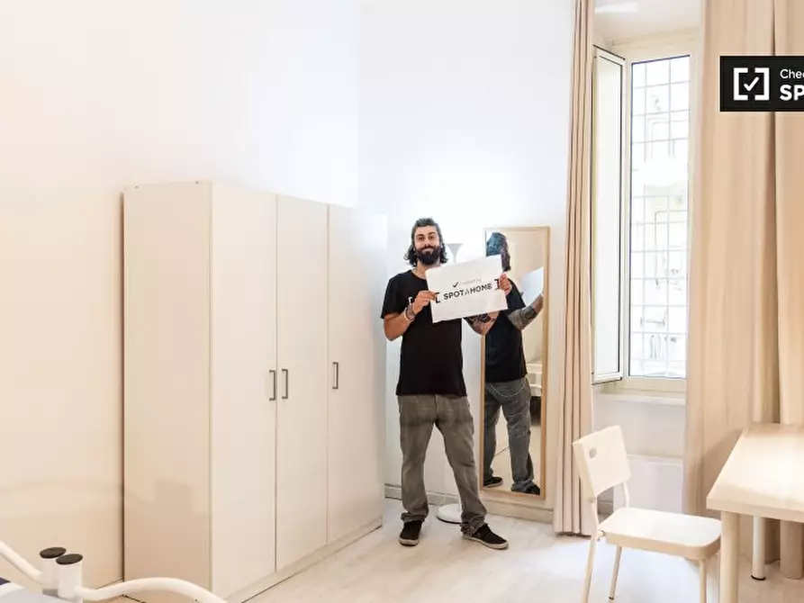 Immagine 13 di Camera condivisa in affitto  in Via Alessandria, 00198 Roma RM, Italy a Roma