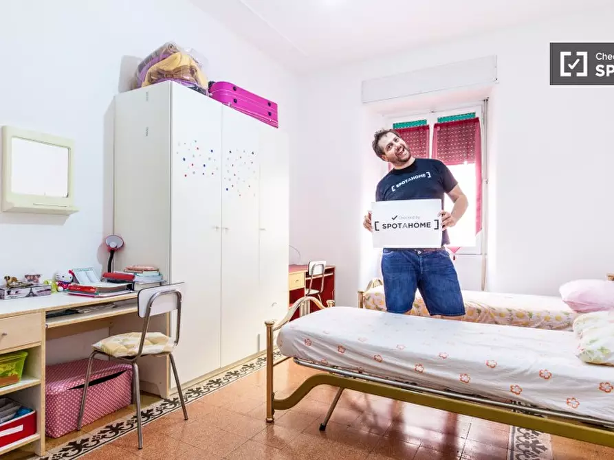 Immagine 5 di Camera condivisa in affitto  in Via Mirandola a Roma