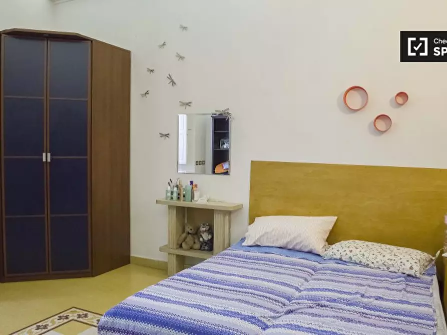 Immagine 3 di Camera condivisa in affitto  in Via Castelfidardo, 00185 Roma RM, Italy a Roma