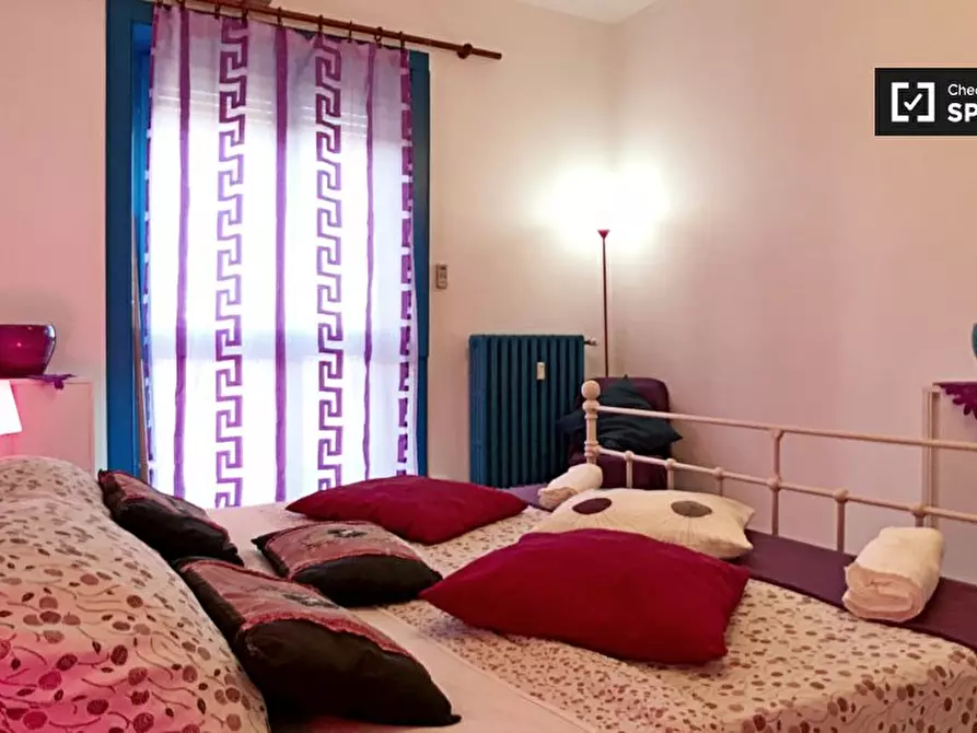 Immagine 2 di Camera condivisa in affitto  in Via Ferrante Aporti a Milano